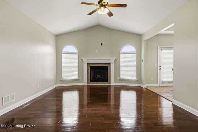 517 Concord Grape Way, Vine Grove, KY 40175