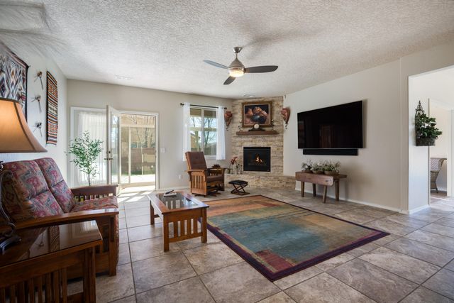 936 Evening Primrose Lane, Bernalillo, NM 87004