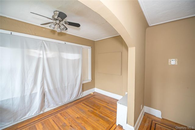 17 Hope Street, Hempstead, NY 11550