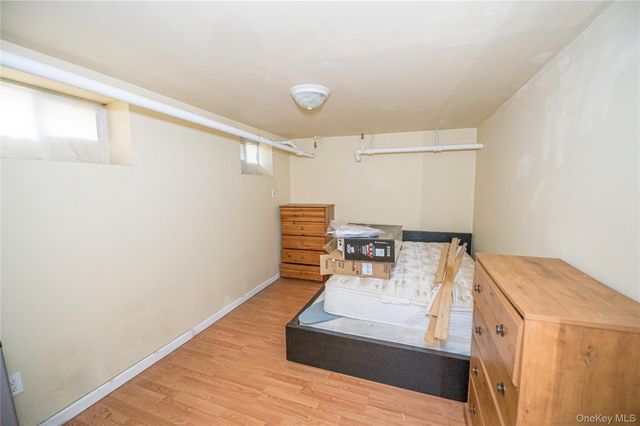 17 Hope Street, Hempstead, NY 11550