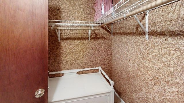 707 Lickskillet Road, Burnsville, NC 28714