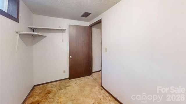 707 Lickskillet Road, Burnsville, NC 28714