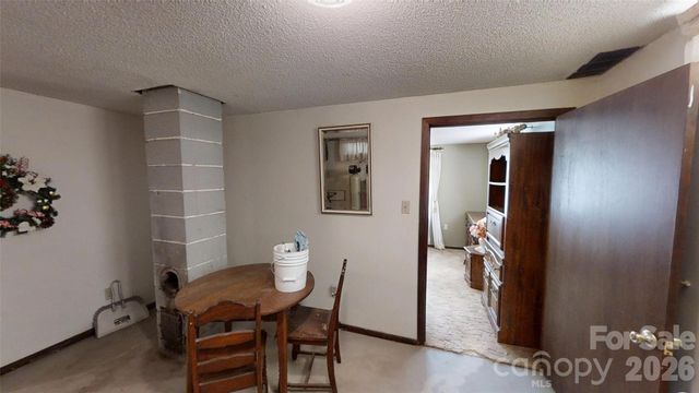 707 Lickskillet Road, Burnsville, NC 28714