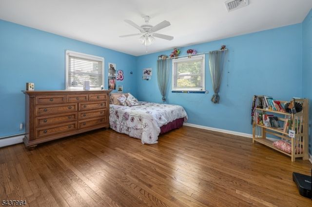 12 Waibel Dr, Allendale Boro, NJ 07401