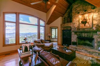 105 Rocky Knob Road, Burnsville, NC 28714
