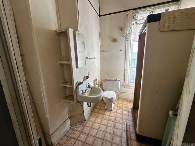 325 Grove Street, Hot Springs, AR 71901