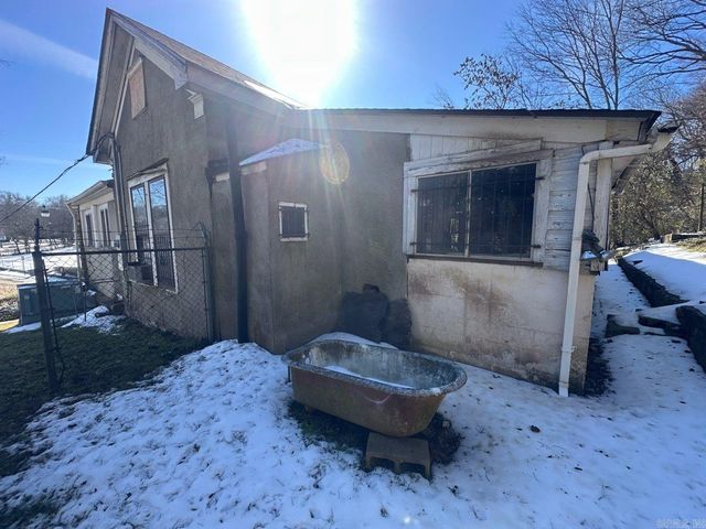 325 Grove Street, Hot Springs, AR 71901