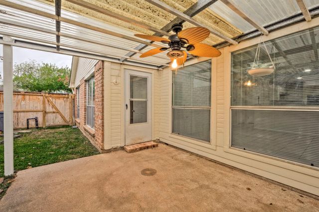 2011 Creek Valley Lane, Sugar Land, TX 77478