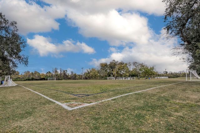 2011 Creek Valley Lane, Sugar Land, TX 77478