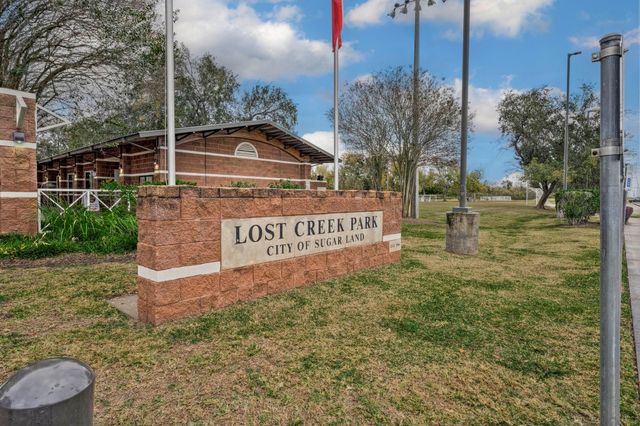 2011 Creek Valley Lane, Sugar Land, TX 77478