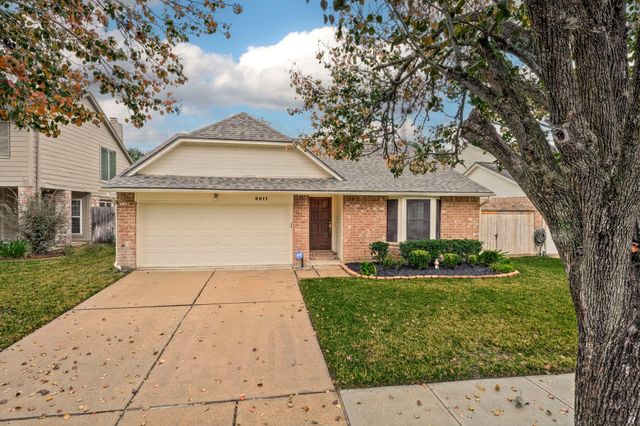 2011 Creek Valley Lane, Sugar Land, TX 77478