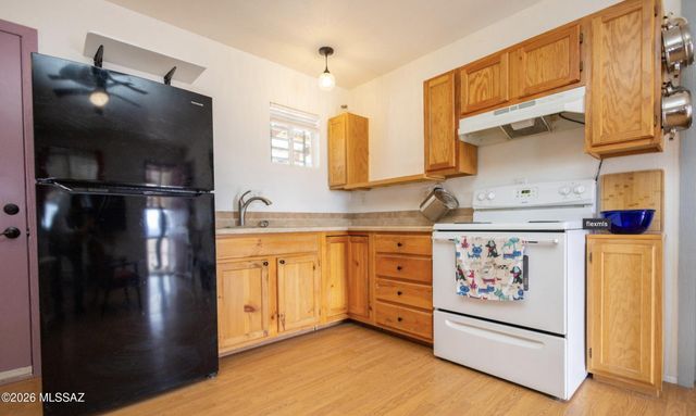 6557 N Kings Highway, Douglas, AZ 85607