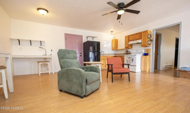 6557 N Kings Highway, Douglas, AZ 85607