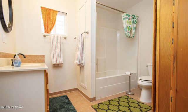 6557 N Kings Highway, Douglas, AZ 85607