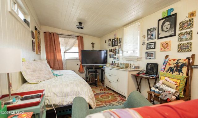 6557 N Kings Highway, Douglas, AZ 85607