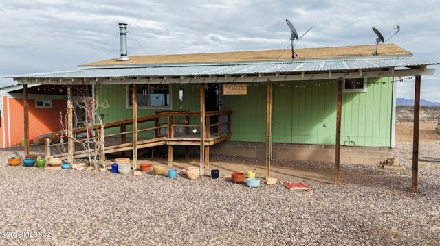 6557 N Kings Highway, Douglas, AZ 85607