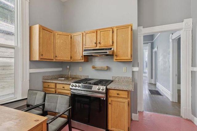 1917 Myrtle Street, Oakland, CA 94607