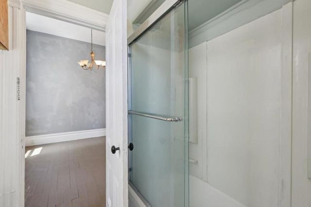 1917 Myrtle Street, Oakland, CA 94607