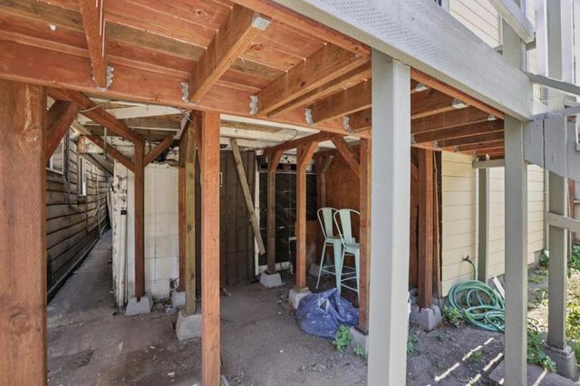 1917 Myrtle Street, Oakland, CA 94607