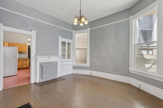 1917 Myrtle Street, Oakland, CA 94607