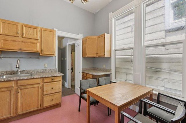 1917 Myrtle Street, Oakland, CA 94607