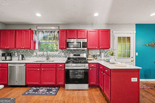 925 Reda Court, Mcdonough, GA 30253