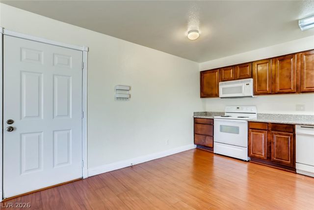 5229 Indian River Drive 240, Las Vegas, NV 89103