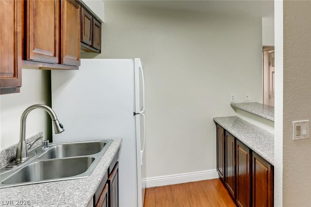 5229 Indian River Drive 240, Las Vegas, NV 89103