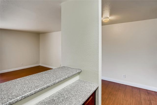 5229 Indian River Drive 240, Las Vegas, NV 89103