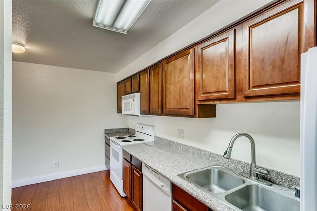 5229 Indian River Drive 240, Las Vegas, NV 89103