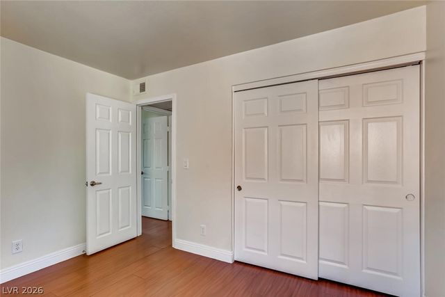 5229 Indian River Drive 240, Las Vegas, NV 89103