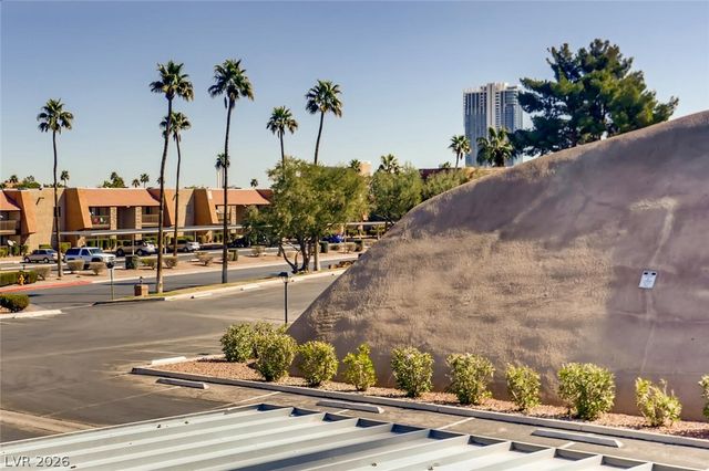 5229 Indian River Drive 240, Las Vegas, NV 89103