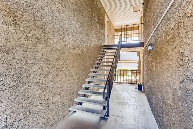 5229 Indian River Drive 240, Las Vegas, NV 89103