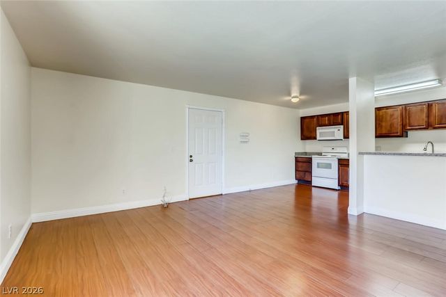 5229 Indian River Drive 240, Las Vegas, NV 89103