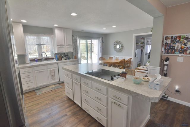 1109 N 7TH ST, Rapid City, SD 57701