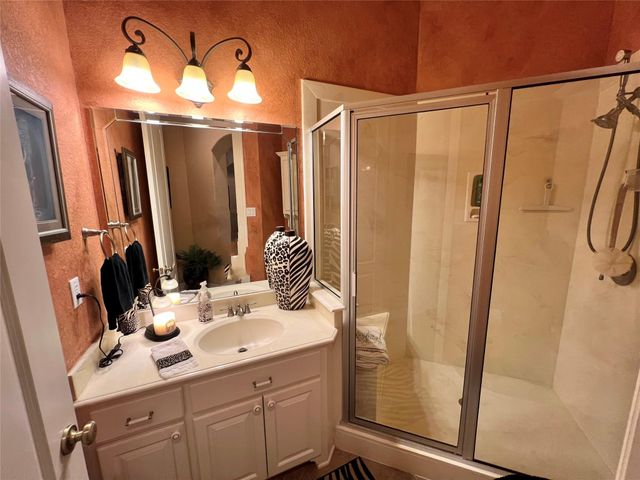 102 Pintail Drive, Clute, TX 77531