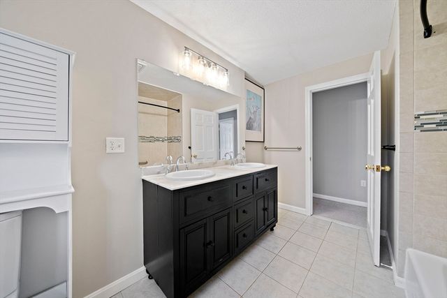 84 Poulos Rd, Braintree, MA 02184