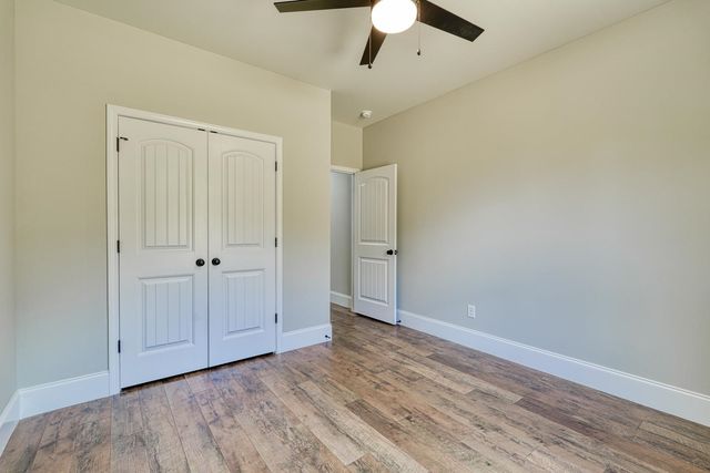 82 Old School House Road, Spartanburg, SC 29307