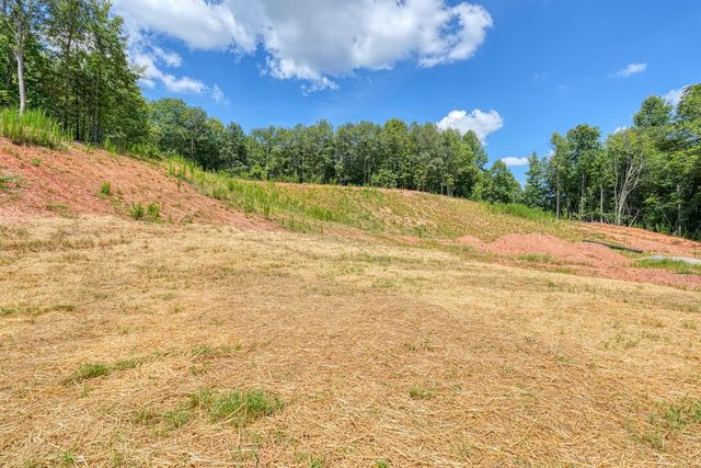 82 Old School House Road, Spartanburg, SC 29307