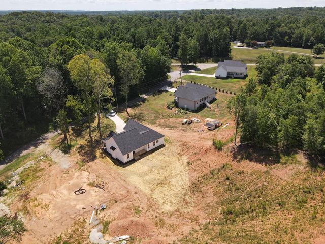 82 Old School House Road, Spartanburg, SC 29307