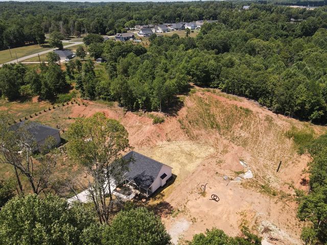 82 Old School House Road, Spartanburg, SC 29307