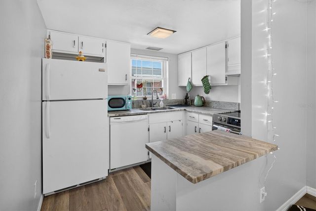 8522 10TH STREET N D, St Petersburg, FL 33702
