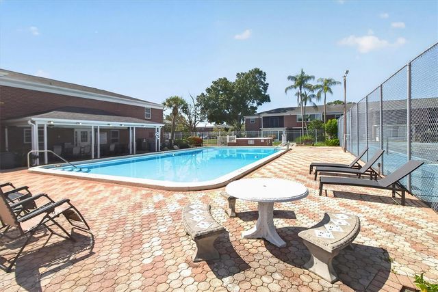 8522 10TH STREET N D, St Petersburg, FL 33702