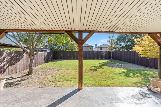 1121 Annie Oakley Drive, Anna, TX 75409