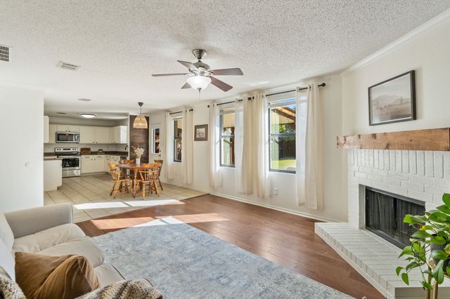 1121 Annie Oakley Drive, Anna, TX 75409