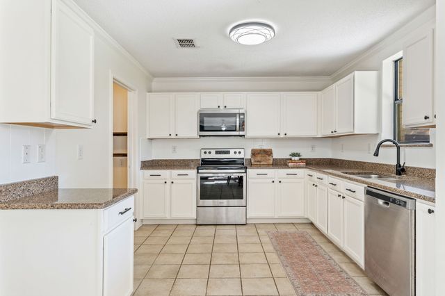 1121 Annie Oakley Drive, Anna, TX 75409