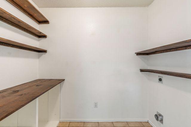 1121 Annie Oakley Drive, Anna, TX 75409