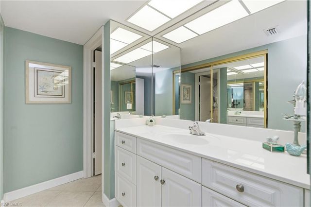 25804 Cockleshell DR # 117, Bonita Springs, FL 34135