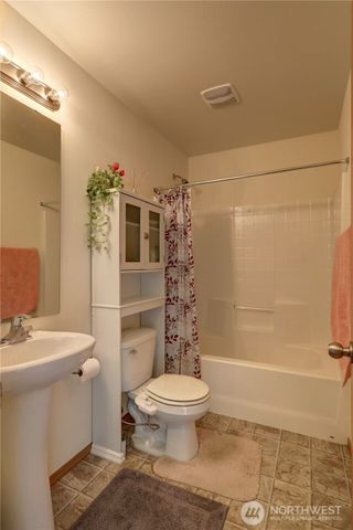 29704 SE 217th pl se, Kent, WA 98042