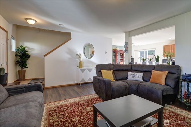 29704 SE 217th pl se, Kent, WA 98042